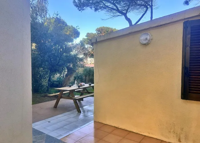 Les Pieds Dans L'eau T2 E 公寓